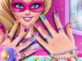 Gioco Manicure della bambola del supereroe  in linea