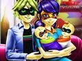 Gioco Ragazza punteggiata: individuare la differenza  in linea