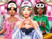 Gioco AGGIEGGIO BFFS Luxury Loungewear  in linea