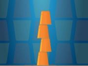 Gioco Cups Tower Builder in linea