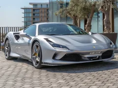 Gioco Ferrari F8 Tributo Puzzle in linea