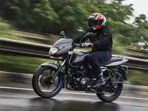 Gioco Bajaj Pulsar 125 in linea