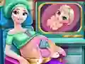 Gioco Ice Queen Pregnant Check-Up in linea