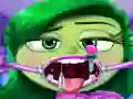 Gioco Inside Out Disgust Throat Surgery in linea