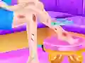 Gioco Girl Bathroom Accident in linea