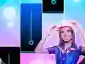 Gioco Ana emilia Piano Tiles in linea