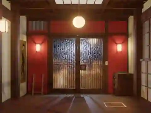 Gioco Sakura Falling Hot Spring Inn in linea