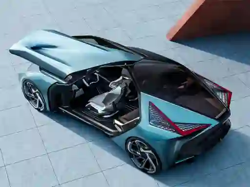 Gioco Lexus LF-30 Electrified in linea