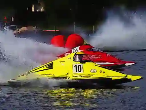Gioco Motor Racing Boat in linea